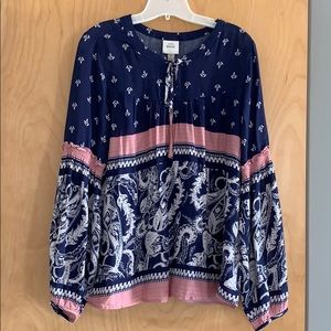 Knox Rose Long Sleeve Flowy Top